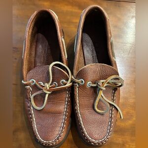 L.L. Bean Women's  Brown Boat Shoes Leather Moccasin Style Size 6 Narrow